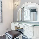 Bensons Gem * וויטבי