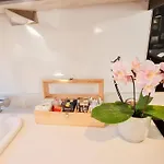 בית נופש Bensons Gem וויטבי